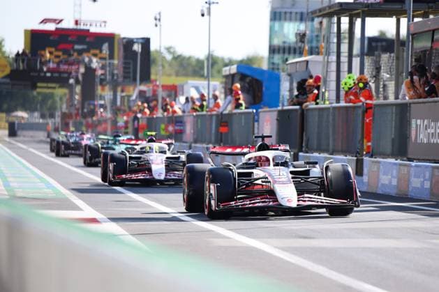 Esteban Ocon MoneyGram Haas F1 Team, 31 , Oliver Bearman MoneyGram Haas F1 Team, 87 , Qualifying, ITA, Formula 1 World Championship, Italian Grand Prix, Monza, Autodromo Nazionale Monza, 06 09 2025 ITA, Formula 1 World Championship, Italian Grand Prix, Monza, Autodromo Monza, 06 09 2025 Monza Copyright: xEibner-Pressefoto AnnikaxGrafx EP_AGF