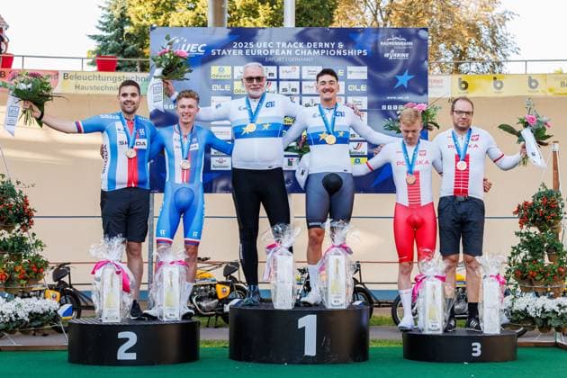 Award Ceremony, Award Ceremony Derny Men from left Nick Alens BEL, Pacemaker , Adam Krenek CZE , Christian Ertel GER, Pacemaker , Moritz Augenstein GER , Filip Prokopyszyn POL , Tim Biemelt GER, Pacemaker , 06 09 2025, Erfurt Germany , Track Cycling, Stand-up and Derny European Championships 2025 xprx