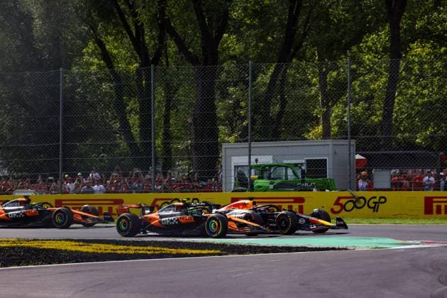 F1 - ITALIAN GRAND PRIX 2025 04 NORRIS Lando (gbr), McLaren F1 Team MCL39, action, 01 VERSTAPPEN Max (nld), Red Bull Racing RB21, action during the 2025 Formula 1 Pirelli Grand Premio d™Italia, 2025 Italian Grand Prix, 16th round of the 2025 FIA Formula One World Championship, WM, Weltmeisterschaft from September 5 to 7, 2025 on the Autodromo Nazionale Monza, in Monza, Italy - MonzaItaly Copyright: xFLORENTxGOODENx