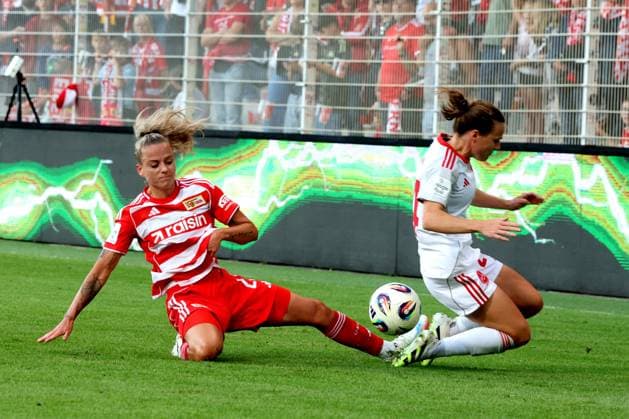 DEU, 2 BL, Frauen, 1 FC Union vs 1 FC Nuernberg, 07 09 2025, Stadion Alte Foersterei, Berlin, DEU, 2 BL, Frauen, 1 FC Union vs 1 FC Nuernberg, im Bild Jenny Hipp 1 FC Union Berlin 27 , Lein, Nastassja 1 FC Nuernberg 24 DFL regulations prohibit any use of Photographs as image sequences and or quasi video nordphotoxGmbHx xEngler nph00076