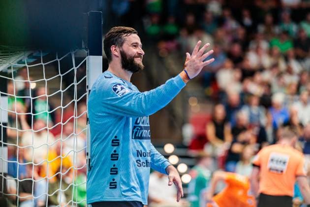 Benjamin Buric SG Flensburg Handewitt, 01 aergert sich regt sich auf GER, GWD Minden vs SG Flensburg Handewitt, Handball, 1 Bundesliga, Matchday 3, Season 2025 2026, 08 09 2025 GER, GWD Minden vs SG Flensburg Handewitt, Handball, 1 Bundesliga, Matchday 3, Season 2025 2026, 08 09 2025 Luebbecke Copyright: xEibner-Pressefoto JanxRollingerx EP_JSK