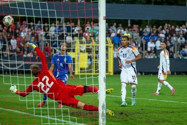 Goal for 5 0 by Brunner, Paris Germany U20, 11 , GER, Germany vs. Italy, Football, U20 Elite League, Matchday 2, Season 2025 2026, 09 09 2025, Eibner Pressefoto Sascha Walther GER, Germany vs. Italy, Football, U20 Elite League, Matchday 2, Season 2025 2026, 09 09 2025 Reutlingen Copyright: xEibner-Pressefotox EP_SWA