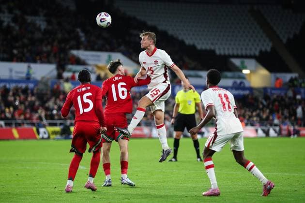 Swansea, Wales, 9th September 2025. Luc de Fourgerolles of Canada heads the ball goalwards during the Wales vs Canada International Friendly, Länderspiel, Nationalmannschaft match at the Swansea.Com Stadium, Swansea. Picture credit should read: Gareth Evans Sportimage EDITORIAL USE ONLY. No use with unauthorised audio, video, data, fixture lists, club league logos or live services. Online in-match use limited to 120 images, no video emulation. No use in betting, games or single club league player publications. SPI_027_GE_WAL_CAN SPI-4116-0026