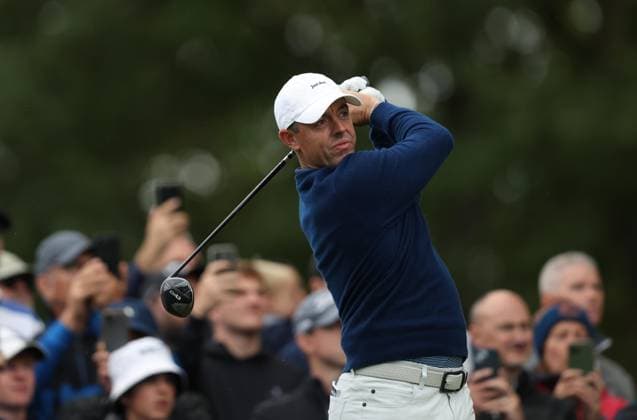 . - BMW PGA, Golf Herren Championship 2025, Day One, DP World Tour, Wentworth Golf Club, Virginia Water, Surrey, England.- 11th September 2025. (C) Daniel Weir Crystal Pix Rory Mcilroy Of Northern Ireland tees off on the 9th hole during the BMW PGA Championship 2025 on day one. - BMW PGA Championship 2025, Day One, DP World Tour, Wentworth Golf Club, Virginia Water, Surrey, England.- 11th September 2025. (C) Daniel Weir Crystal Pix Surrey Wentworth Golf Club United Kingdom Copyright: xDanielxWeirx CP_BMW_PGA_Championship_2025_Day_One_123