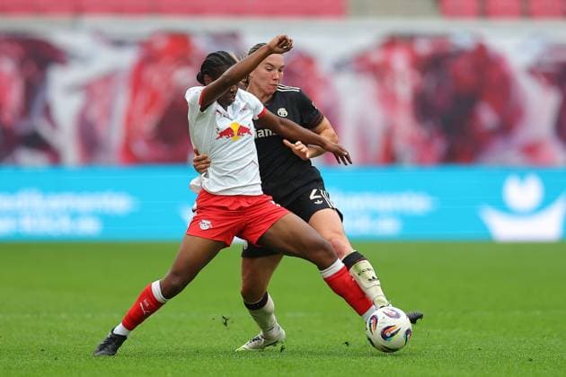 RB Leipzig Bayern Muenchen 1 Bundesliga Women Leipzig, Red Bull Arena, 14 09 2025, Football, Women, Season 2025 2026, Women Bundesliga, 2 Matchday , RB Leipzig FC Bayern Munich 0 3 0 1 , In the picture from l Persis Oteng 9, Leipzig and Vanessa Gilles 2, Bayern ,