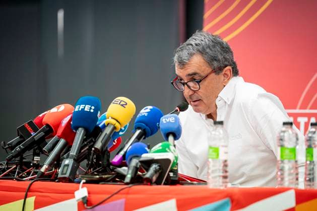 The director of La Vuelta, Javier Guillén, appears after the pro-Palestinian protests in Madrid The director of La Vuelta Ciclista a Espana, Javier Guillén, during a press conference, after finishing the Vuelta Ciclista a Espana 2025, in Madrid Spain Javier Guillén has appeared to comment on what happened during the last days in La Vuelta, and after the incidents in Madrid that forced to stop the Spanish round Since last September 3, when La Vuelta passed through Bilbao, there have been pro-Palestinian protests at different points in the race and against the participation of the Israeli team in the competition, The protests culminated yesterday in Madrid, forcing the cancellation of the last stage of La Vuelta a Espana for security reasons, after serious incidents and invasion of the route by demonstrators The podium ceremony was also suspended and the episode left an unprecedented mark on the closing of the Spanish round 15 SEPTEMBER 2025 LA VUELTA SPORTS CYCLISM A Pé Madrid Madrid Madrid Spain Copyright: xA.xPÃ rezxMecax 6955893