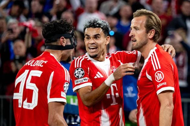 Harry Kane FC Bayern Muenchen, 09 , Luis Diaz FC Bayern Muenchen, 14 , Aleksandar Pavlovic FC Bayern Muenchen, 45 celebrate the goal for 3 1, GER, FC Bayern Muenchen vs Chelsea FC, Football, UEFA Champions League, League phase, Matchday 1, 2025 2026 season, 17 09 2025 GER, FC Bayern Muenchen vs Chelsea FC, Football, UEFA Champions League, League phase, Matchday 1, 2025 2026 season, 17 09 2025 Muenchen Copyright: xEibner-Pressefoto Memmlerx EP_MMR