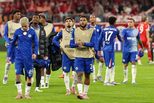 Reece James of Chelsea after the full time whistle Bayern Munich v Chelsea, UEFA Champions League, Group Stage, Football, Allianz Arena, Munich, Germany - 17 Sep 2025Munich Allianz Arena Germany EDITORIAL USE ONLY No use with unauthorised audio, video, data, fixture lists, club league logos or live services. Online in-match use limited to 120 images, no video emulation. No use in betting, games or single club league player publications. Copyright: xChristianxKolbert Shutterstockx 15481350bw