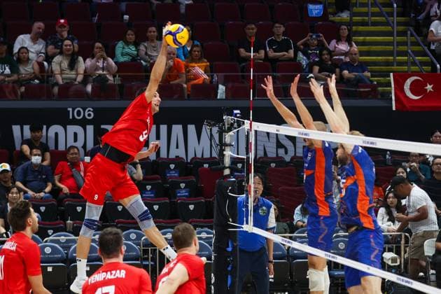 Turkiye v The Netherlands - Men s Volleyball World Championship, WM, Weltmeisterschaft 2025 METRO MANILA, PHILIPPINES - SEPTEMBER 20: Players of Turkiye in action during the round of 16 match between Turkiye and the Netherlands, in the FIVBVolleyball Men s World Championship, at the Mall of Asia Arena, in Pasay City, Metro Manila, Philippines, on September 20, 2025. Daniel Ceng Anadolu Manila Philippines. Editorial use only. Please get in touch for any other usage. Copyright: x2025xAnadoluxDanielxCengx