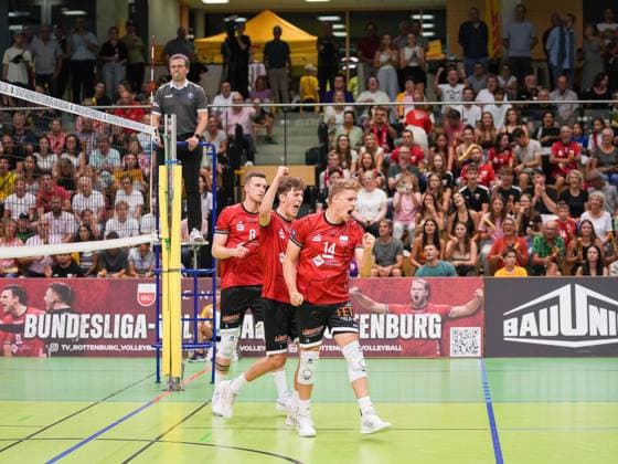 Schippmann Timon TV Rottenburg, 14 and Marjanovic Dominik TV Rottenburg, 01 celebrate the winning point , TV Rottenburg vs L E Volleys, Volleyball, 2 Bundesliga Sued, 1 Matchday, 2025 2026, 20 09 2025, TV Rottenburg vs L E Volleys, Volleyball, 2 Bundesliga Sued, 1 Matchday, 2025 2026, 20 09 2025 Rottenburg am Neckar Copyright: xEibner-Pressefoto DanielexLaxRocx EP_DLO