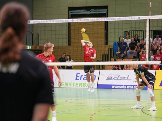 Elsäßer Jakob TV Rottenburg, 04 , TV Rottenburg vs L E Volleys, Volleyball, 2 Bundesliga Sued, 1 Matchday, 2025 2026, 20 09 2025, TV Rottenburg vs L E Volleys, Volleyball, 2 Bundesliga Sued, 1 Matchday, 2025 2026, 20 09 2025 Rottenburg am Neckar Copyright: xEibner-Pressefoto DanielexLaxRocx EP_DLO