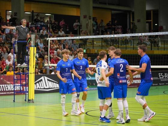 L E Volleys cheers through a winning point , TV Rottenburg vs L E Volleys, Volleyball, 2 Bundesliga Sued, 1 Matchday, 2025 2026, 20 09 2025, TV Rottenburg vs L E Volleys, Volleyball, 2 Bundesliga Sued, 1 Matchday, 2025 2026, 20 09 2025 Rottenburg am Neckar Copyright: xEibner-Pressefoto DanielexLaxRocx EP_DLO