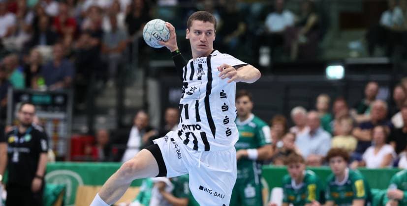 Leipzig, 21 09 2025, Arena Leipzig, Handball, Bundesliga, 5 Spieltag , SC DHfK Leipzig vs THW Kiel 18 23 34 41 , In the picture from the front Elias Ellefsen ‡ Skipagötu Skipagoetu 71, Kiel , For editorial use only Only editorial use , DHB HBL regulations prohibit any use of photographs as image sequences and or quasi video ,