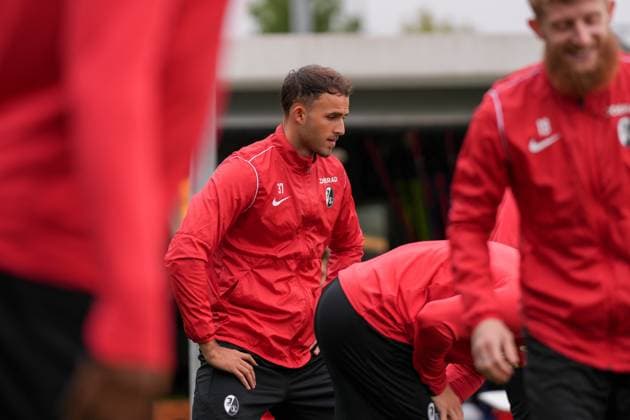 Max Rosenfelder SC Freiburg, 37 , last media training session of SC Freiburg before the first Europa League match in the league phase, Germany, Football, UEFA Europa League, 1 matchday, 2025 2026, SC Freiburg vs FC Basel, 23 09 2025, last media training session of SC Freiburg before the first Europa League match in the league phase, Europa Park Stadion, Freiburg, Germany Freiburg Europa Park Stadion Baden Württemberg Germany Copyright: xArnexAmbergx