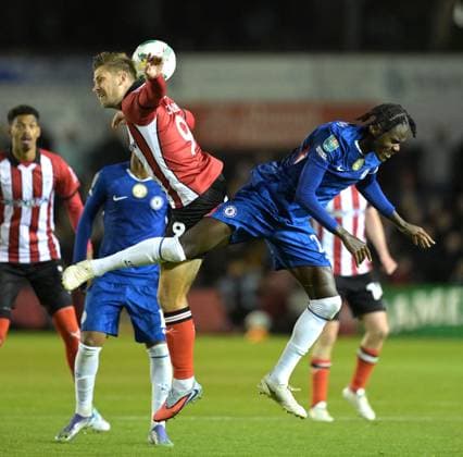 James Collins of Lincoln City and Trevoh Chalobah of Chelsea Lincoln City v Chelsea, EFL Carabao Cup, Third Round, Football, LNER Stadium, Lincoln, UK - 23 Sep 2025Lincoln LNER Stadium United Kingdom EDITORIAL USE ONLY No use with unauthorised audio, video, data, fixture lists, club league logos or live services. Online in-match use limited to 120 images, no video emulation. No use in betting, games or single club league player publications. Copyright: xGreigxCowie Shutterstockx 15498456as
