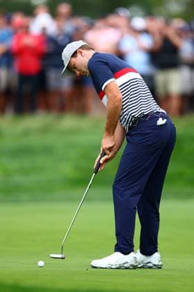 Russell Henley of Team USA 2025 Ryder Cup, Day One, Morning Foursomes, Golf, Bethpage Black Golf Course, New York, USA - 26 Sep 2025New York Bethpage Black Golf Course New York (NY) United States of America EDITORIAL USE ONLY No use with unauthorised audio, video, data, fixture lists, club league logos or live services. Online in-match use limited to 120 images, no video emulation. No use in betting, games or single club league player publications. Copyright: xJamesxMarsh Shutterstockx 15500199au