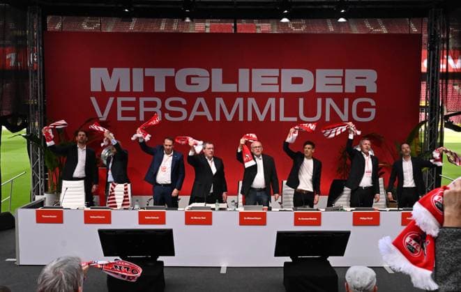 27 09 2025 , xophax, Soccer 1 Bundesliga, 1 FC Köln General Meeting , President Election Rhein Energie Stadion Annual General Meeting on Saturday 27 09 2025 1 FC Köln from left to right Thomas Kessler , Eckhard Sauren , Fabian Schwab, Werner Wolf , Michael Vesper , Carsten Wettich , Philipp Türoff , Philipp Liesenfeld DFL DFB REGULATIONS PROHIBIT ANY USE OF PHOTOGRAPHS as IMAGE SEQUENCES and or QUASI VIDEO Koeln