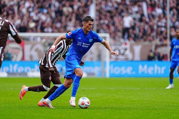 Patrik Schick Bayer 04 Leverkusen, 14 GER, FC St Pauli vs Bayer 04 Leverkusen, Football, 1 Bundesliga, Matchday 5, Season 2025 2026, 27 09 2025 DFL REGULATIONS PROHIBIT ANY USE OF PHOTOGRAPHS AS IMAGE SEQUENCES AND OR QUASI VIDEO GER, FC St Pauli vs Bayer 04 Leverkusen, Football, 1 Bundesliga, Matchday 5, Season 2025 2026, 27 09 2025 Hamburg Copyright: xEibner-Pressefoto MarcelxvonxFehrnx EP_MFN