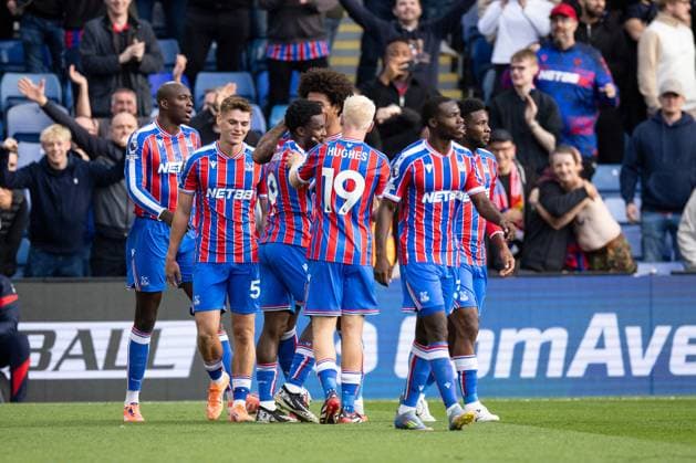 Eddie Nketiah of Crystal Palace scores and celebrates 2-1 Crystal Palace v Liverpool, Premier League, Football, Selhurst Park, London, UK - 27 Sep 2025London Selhurst Park United Kingdom EDITORIAL USE ONLY No use with unauthorised audio, video, data, fixture lists, club league logos or live services. Online in-match use limited to 120 images, no video emulation. No use in betting, games or single club league player publications. Copyright: xIanxTuttle Shutterstockx 15503911bs