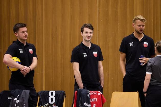 Coach trio from TV Rottenburg, Felix Weber TV Rottenburg, Co-Coach , Leander Bohl TV Rottenburg, Co-Coach and Jan Scheuermann TV Rottenburg, Coach GER, TuS Kriftel vs TV Rottenburg,Volleyball, 2 Bundesliga Sued, 3 Matchday, Season 2025 2026, 27 09 2025 GER, TuS Kriftel vs TV Rottenburg,Volleyball, 2 Bundesliga Sued, 3 Matchday, Season 2025 2026, 27 09 2025 Kriftel Copyright: xEibner-Pressefoto GeraldxOelze-dexStoppanyx EP_ODS
