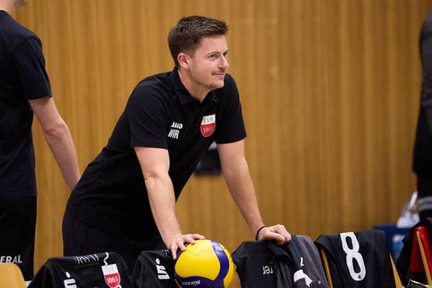 Portrait, Freisteller Felix Weber TV Rottenburg, Co Trainer GER, TuS Kriftel vs TV Rottenburg,Volleyball, 2 Bundesliga Sued, 3 Matchday, Season 2025 2026, 27 09 2025 GER, TuS Kriftel vs TV Rottenburg,Volleyball, 2 Bundesliga Sued, 3 Matchday, Season 2025 2026, 27 09 2025 Kriftel Copyright: xEibner-Pressefoto GeraldxOelze-dexStoppanyx EP_ODS