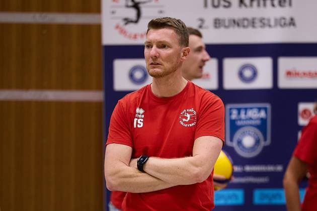 Portrait, Freisteller Tim Schoen TUS Kriftel, Coach GER, TuS Kriftel vs TV Rottenburg,Volleyball, 2 Bundesliga Sued, 3 Matchday, Season 2025 2026, 27 09 2025 GER, TuS Kriftel vs TV Rottenburg,Volleyball, 2 Bundesliga Sued, 3 Matchday, Season 2025 2026, 27 09 2025 Kriftel Copyright: xEibner-Pressefoto GeraldxOelze-dexStoppanyx EP_ODS
