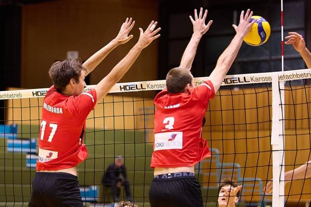 Double block Arthur Breburda TUS Kriftel, 17 and Jonas Manss TUS Kriftel, 03 GER, TuS Kriftel vs TV Rottenburg,Volleyball, 2 Bundesliga Sued, Matchday 3, Season 2025 2026, 27 09 2025 GER, TuS Kriftel vs TV Rottenburg,Volleyball, 2 Bundesliga Sued, Matchday 3, Season 2025 2026, 27 09 2025 Kriftel Copyright: xEibner-Pressefoto GeraldxOelze-dexStoppanyx EP_ODS