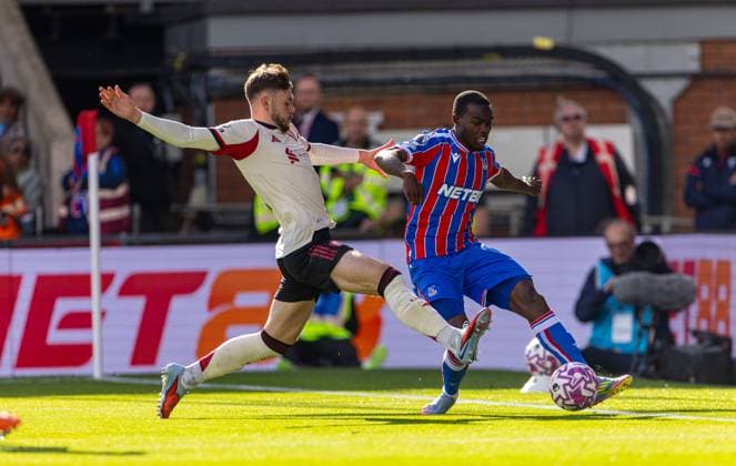 (250928) -- LONDON, Sept. 28, 2025 -- Liverpool s Conor Bradley (L) challenges Crystal Palace s Tyrick Mitchell during the English Premier League match between Crystal Palace FC and Liverpool FC in London, Britain, on Sept. 27, 2025. FOR EDITORIAL USE ONLY. NOT FOR SALE FOR MARKETING OR ADVERTISING CAMPAIGNS. NO USE WITH UNAUTHORIZED AUDIO, VIDEO, DATA, FIXTURE LISTS, CLUB LEAGUE LOGOS OR LIVE SERVICES. ONLINE IN-MATCH USE LIMITED TO 45 IMAGES, NO VIDEO EMULATION. NO USE IN BETTING, GAMES OR SINGLE CLUB LEAGUE PLAYER PUBLICATIONS. (SP)BRITAIN-LONDON-FOOTBALL-ENGLISH PREMIER LEAGUE-CRYSTAL PALACE VS LIVERPOOL LixYing