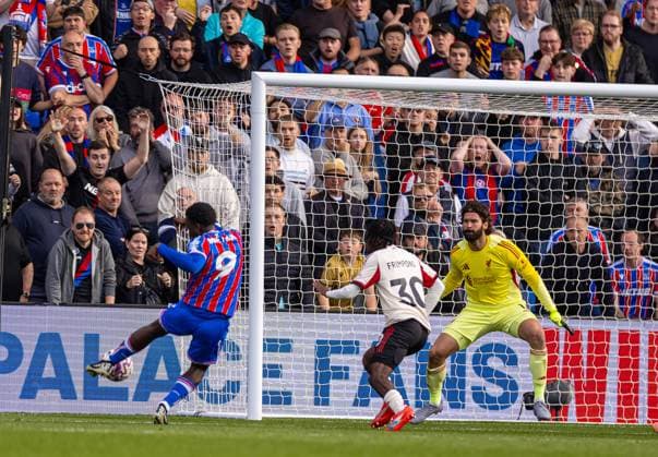 (250928) -- LONDON, Sept. 28, 2025 -- Crystal Palace s Eddie Nketiah (L) shoots and scores the winning second goal in injury time during the English Premier League match between Crystal Palace FC and Liverpool FC in London, Britain, on Sept. 27, 2025. FOR EDITORIAL USE ONLY. NOT FOR SALE FOR MARKETING OR ADVERTISING CAMPAIGNS. NO USE WITH UNAUTHORIZED AUDIO, VIDEO, DATA, FIXTURE LISTS, CLUB LEAGUE LOGOS OR LIVE SERVICES. ONLINE IN-MATCH USE LIMITED TO 45 IMAGES, NO VIDEO EMULATION. NO USE IN BETTING, GAMES OR SINGLE CLUB LEAGUE PLAYER PUBLICATIONS. (SP)BRITAIN-LONDON-FOOTBALL-ENGLISH PREMIER LEAGUE-CRYSTAL PALACE VS LIVERPOOL LixYing
