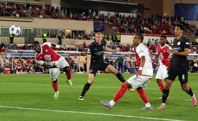 Erling Haaland of Manchester City scores a goal to make the score 1-2 Monaco v Manchester City, UEFA Champions League, Group Stage, Football, Stade Louis II, Monaco - 01 Oct 2025Monaco Stade Louis II Monaco EDITORIAL USE ONLY No use with unauthorised audio, video, data, fixture lists, club league logos or live services. Online in-match use limited to 120 images, no video emulation. No use in betting, games or single club league player publications. Copyright: xKieranxMcManus Shutterstockx 15504051aq