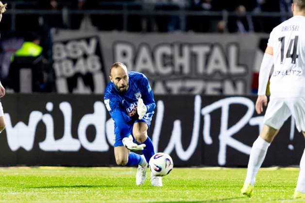 Football, Season 2025 2026, 3 Liga, Donaustadion Ulm, 9 Matchday, SSV Ulm 1846 Football 1 FC Schweinfurt 05, 01 10 2025 01 10 2025, Football, Season 2025 2026, 3 Liga, Donaustadion Ulm, 9 Matchday, SSV Ulm 1846 Football 1 FC Schweinfurt 05, 39 Christian Ortag SSV Ulm 1846 Football Photo Lucca Fundel Ulm Donaustadion Baden Württemberg Germany