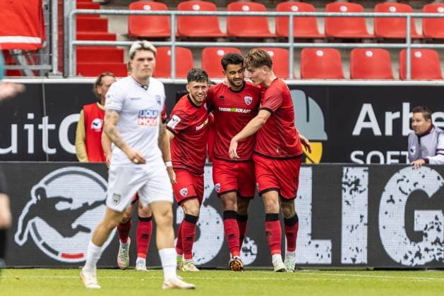 Soccer, Season 2025 2026, 3 League, Audi Sportpark Ingolstadt, Matchday 10, FC Ingolstadt SSV Ulm 1846 Football, 04 10 2025 04 10 2025, Football, Season 2025 2026, 3 League, Audi Sportpark Ingolstadt, Matchday 10, FC Ingolstadt SSV Ulm 1846 Football, Goal celebration joy after goal goal shot to 2 1 by 32 Simon Lorenz FC Ingolstadt Team Mannschaft FC Ingolstadt Foto Lucca Fundel Ingolstadt Audi Sportpark Bayern Germany