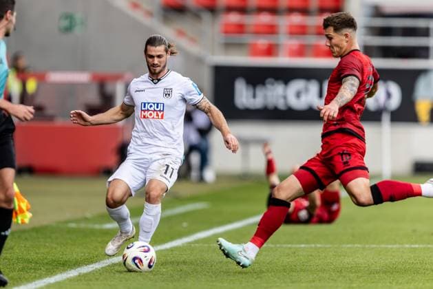 Football, Season 2025 2026, 3 League, Audi Sportpark Ingolstadt, Matchday 10, FC Ingolstadt SSV Ulm 1846 Football, 04 10 2025 04 10 2025, Football, Season 2025 2026, 3 League, Audi Sportpark Ingolstadt, Matchday 10, FC Ingolstadt SSV Ulm 1846 Football, v l 11 Dennis Chessa SSV Ulm 1846 Football , 19 Linus Rosenlöcher FC Ingolstadt Photo Lucca Fundel Ingolstadt Audi Sportpark Bayern Germany
