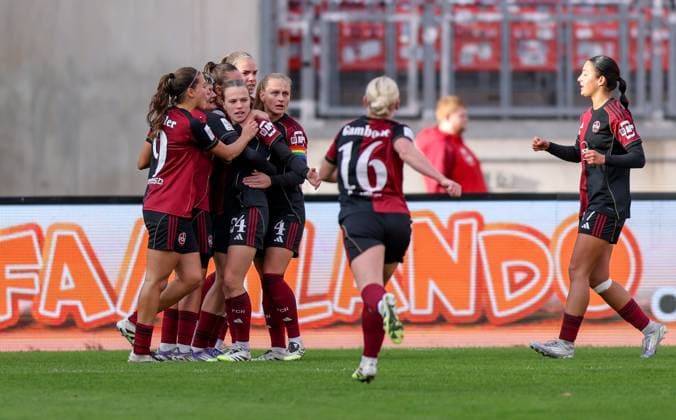 DEU, Nürnberg, FC Nürnberg vs RB Leipzig, Google Pixel Bundesliga, DFB, Saison 2526, Max Morlock Stadion, 5 Spieltag im Bild Nastassja Lein FC Nürnberg 24 scores the goal to 1 1, Jubel mit dem Team DFB DFL REGULATIONS PROHIBIT ANY USE OF PHOTOGRAPHS AS IMAGE SEQUENCES AND OR QUASI VIDEO, 05 10 2025, Copyright: HMBxMedia HendrikxHamelau