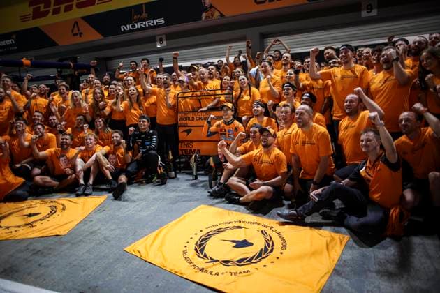F1 - SINGAPORE GRAND PRIX 2025 McLaren F1 Team celebration constructors world champions NORRIS Lando (gbr), McLaren F1 Team MCL39, portrait PIASTRI Oscar (aus), McLaren F1 Team MCL39, portrait STELLA Andrea (ita), Team Principal of McLaren F1 Team, portrait during the 2025 Formula 1 Singapore Grand Prix, 18th round of the 2025 FIA Formula One World Championship, WM, Weltmeisterschaft from October 3 to 5, 2025 on the Marina Bay Street Circuit, in Singapore - SingaporeSingapore Copyright: xXavixBonillax