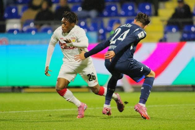 v li in duel Justin Diehl VfB Stuttgart II, 26 , Luca Erlein TSG Hoffenheim II, 24 GER, TSG 1899 Hoffenheim II vs VfB Stuttgart II, Football, 3 Liga, Matchday 10, Season 2025 2026, 05 10 2025 DFL DFB REGULATIONS PROHIBIT ANY USE OF PHOTOGRAPHS as IMAGE SEQUENCES and or QUASI VIDEO GER,TSG 1899 Hoffenheim II vs VfB Stuttgart II, Football, 3 Liga, Matchday 10, Season 2025 2026, 05 10 2025 Hoffenheim Copyright: xEibner-Pressefoto JoergxHirschx EP_JHH