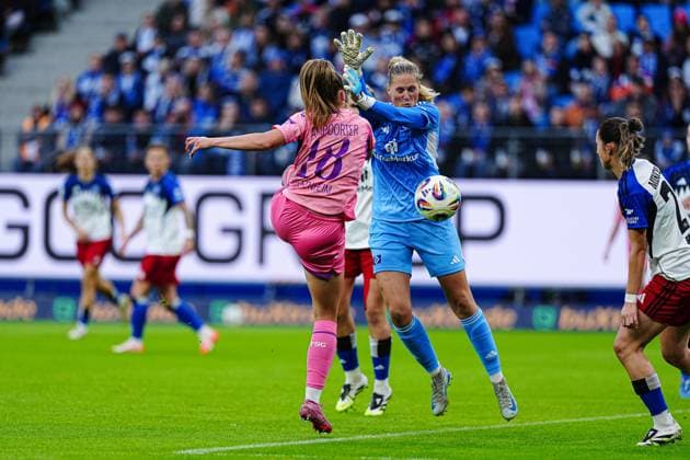Valesca Ampoorter TSG 1899 Hoffenheim, 18 , Inga Schuldt Hamburger SV, 01 GER, Hamburger SV vs TSG 1899 Hoffenheim, Women, Football, 1 Bundesliga, Matchday 5, Season 2025 2026, 06 10 2025 GER, Hamburger SV vs TSG 1899 Hoffenheim, Women, Football, 1 Bundesliga, Matchday 5, Season 2025 2026, 06 10 2025 Hamburg Copyright: xEibner-Pressefoto MarcelxvonxFehrnx EP_MFN