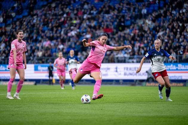 Melissa Koessler TSG Hoffenheim, 25 on the ball, GER, Hamburger SV vs TSG 1899 Hoffenheim, Football Google Pixel Frauen Bundesliga, 5 Spieltag, Saison 2025 2026, 06 10 2025 DFB regulations prohibit any use of photographs as image sequences and or quasi video GER, Hamburger SV vs TSG 1899 Hoffenheim, Football Google Pixel Frauen Bundesliga, 5 Spieltag, Saison 2025 2026, 06 10 2025 Hamburg Copyright: xEibner-Pressefoto Memmlerx EP_MMR