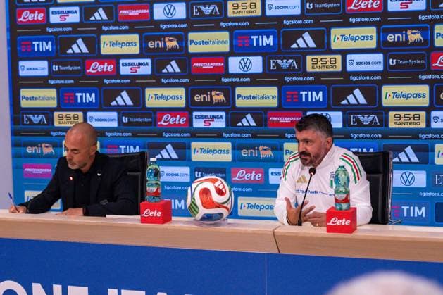 Gennaro Gattuso, Italy s coach, in press conference, PK, Pressekonferenz during the national team, Nationalteam gathering in Coverciano during Press conference of Italy s coach Gennaro Gattuso, FIFA World Cup, WM, Weltmeisterschaft, Fussball match in Florence, Italy, October 07 2025 Copyright: xSaraxEsposito IPAxSportx xipa-agency.netx xx IPA_66272651 IPA_Agency_IPA66272651