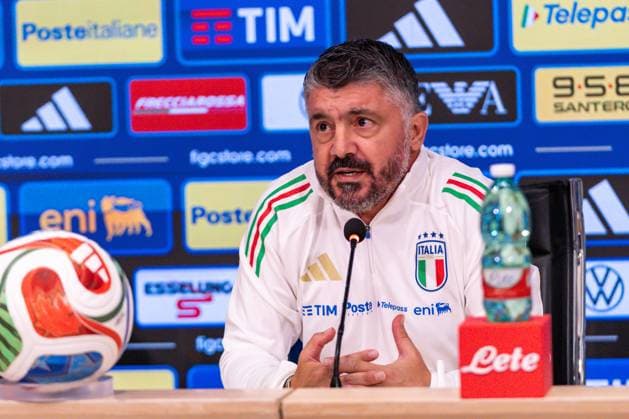 Gennaro Gattuso, Italy s coach, in press conference, PK, Pressekonferenz during the national team, Nationalteam gathering in Coverciano during Press conference of Italy s coach Gennaro Gattuso, FIFA World Cup, WM, Weltmeisterschaft, Fussball match in Florence, Italy, October 07 2025 Copyright: xSaraxEsposito IPAxSportx xipa-agency.netx xx IPA_66272699 IPA_Agency_IPA66272699