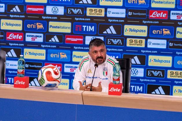 Gennaro Gattuso, Italy s coach, in press conference, PK, Pressekonferenz during the national team, Nationalteam gathering in Coverciano during Press conference of Italy s coach Gennaro Gattuso, FIFA World Cup, WM, Weltmeisterschaft, Fussball match in Florence, Italy, October 07 2025 Copyright: xSaraxEsposito IPAxSportx xipa-agency.netx xx IPA_66272916 IPA_Agency_IPA66272916