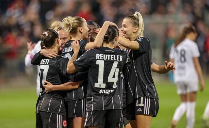 DEU, Frankfurt, Eintracht Frankfurt vs 1 FC Slovacko, UEFA Womenʼs Europa Cup, UEFA, Season 2526, Stadion am Bretanobad, Playoffs, First leg in picture Goal and cheer, Laura Freigang Eintracht Frankfurt 10 , Nina Lührßen Eintracht Frankfurt 11 DFB DFL REGULATIONS PROHIBIT ANY USE OF PHOTOGRAPHS AS IMAGE SEQUENCES AND OR QUASI VIDEO, 08 10 2025 Copyright: HMBxMedia HendrikxHamelau