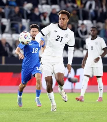 Germany Greece U21 European Championship Qualification Jena, 10 10 2025, Ernst Abbe Sportfeld, Fußball, Länderspiel , U 21 Junioren EM Qualifikation , Germany vs Greece , Im Bild Forzan Assan Ouedraogo 21, Deutschland , Nur für journalistische Zwecke For editorial use only DFB UEFA regulations prohibit any use of photographs as image sequences and or quasi video , Picture Point