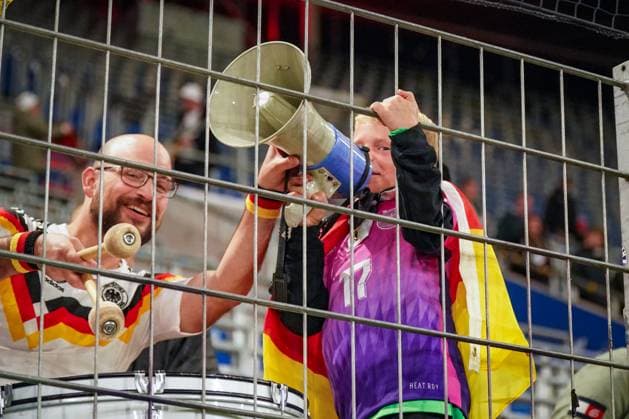 Football World Cup Qualification Europe 2025 26, 7 Matchday Germany vs Luxembourg PreZero Arena Sinsheim Young fan with megaphone and drummer cheer on the German national team, passionate atmosphere in the fan block, football, international match, World Cup Qualification, Germany, Luxembourg, fans, supporters, emotion, stadium, DFB, team spirit, PreZero Arena, Sinsheim, UEFA, FIFA, sport, 2025, 2026 Sinsheim Baden Württemberg Germany Copyright: xJOERANxSTEINSIEKx