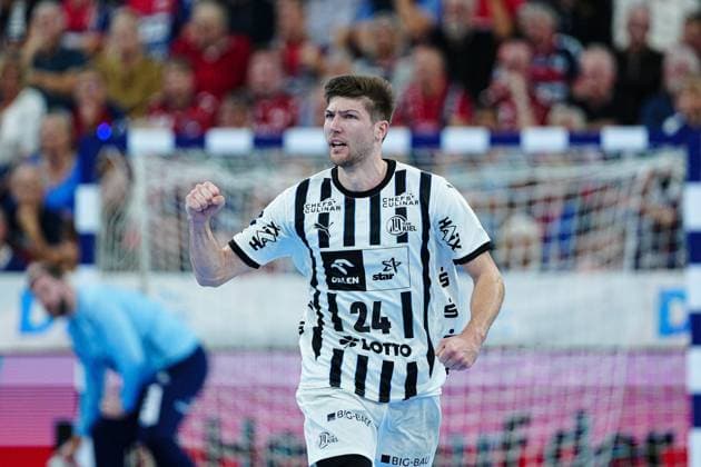 Goal celebration Lukas Zerbe THW Kiel, 24 GER, SG Flensburg Handewitt vs THW Kiel, Handball, Bundesliga, Matchday 8, Season 2026 2026, 11 10 2025 GER, SG Flensburg Handewitt vs THW Kiel, Handball, Bundesliga, Matchday 8, Season 2026 2026, 11 10 2025 Flensburg Copyright: xEibner-Pressefoto MarcelxvonxFehrnx EP_MFN