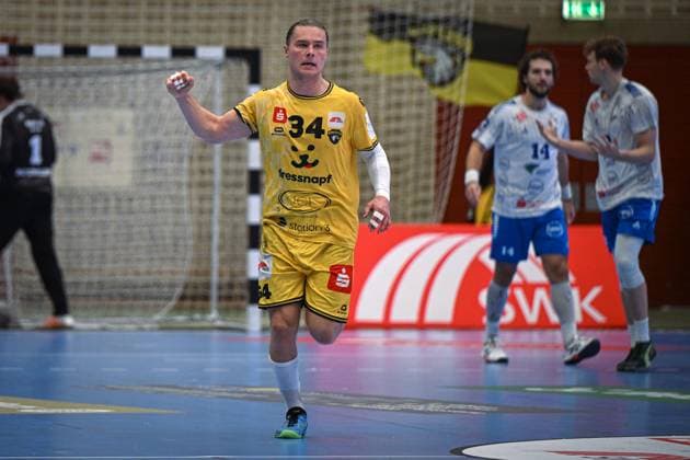 Germany, Handball, 2 Bundesliga, 7 Matchday, 2025 2026, HSG Krefeld Niederrhein vs Dessau Rosslauer HV 06, 12 10 2025, Glockenspitzhalle, Krefeld, Germany, Jörn Persson HSG Krefeld Niederrhein, 34 Copyright: xMarkusxVerwimpx