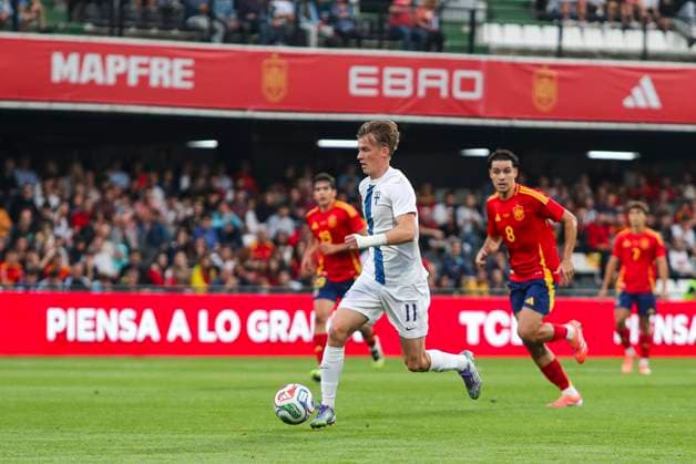 October 14, 2025, Castellon, Castellon, SPAIN: Marius Soderback of Finlandia U21, U 21 in action during the UEFA EURO, EM, Europameisterschaft,Fussball U-21 qualitication, Group A, football match played between Spain U21 and Finland U21 at Skify Castalia stadium on October 14, 2025, in Castellon, Spain. Castellon SPAIN - ZUMAa181 20251014_zaa_a181_001 Copyright: xIvanxTerronx