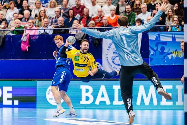 v l Nicolai Theilinger TBV Lemgo Lippe, 03 , Dani Baijens Rhein Neckar Loewen, 77 , Constantin Moestl TBV Lemgo Lippe, 01 GER, TBV Lemgo Lippe vs Rhein Neckar Loewen, Handball, 1 Bundesliga, Matchday 9, Season 2025 2026, 16 10 2025 GER, TBV Lemgo Lippe vs Rhein Neckar Loewen, Handball, 1 Bundesliga, Matchday 9, Season 2025 2026, 16 10 2025 Lemgo Copyright: xEibner-Pressefoto JanxRollingerx EP_JSK