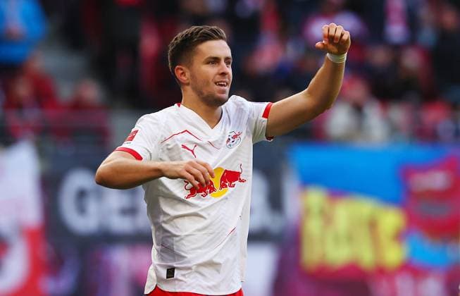 RB Leipzig Hamburg Bundesliga Leipzig, 18 10 2025, Red Bull Arena, Soccer, Bundesliga, Matchday 7 , RB Leipzig vs Hamburger SV 2 1 1 0 , Goal for Leipzig to 2 1 In the picture scorer Christoph Baumgartner 14, RB Leipzig , Goal celebration , Picture Point