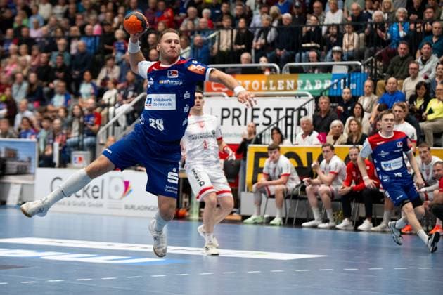 Tobias Heinzelmann HBW Balingen Weilstetten, 28 on throw, HBW Balingen Weilstetten vs TuS Ferndorf, Handball, 2 Bundesliga, Matchday 8, Season 2025 2026, 19 10 2025 Eibner Pressefoto Andreas Ulmer HBW Balingen Weilstetten vs TuS Ferndorf, Handball, 2 Bundesliga, Matchday 8, Season 2025 2026, 19 10 2025 Balingen Copyright: xEibner-Pressefoto AndreasxUlmerx EP_AUR